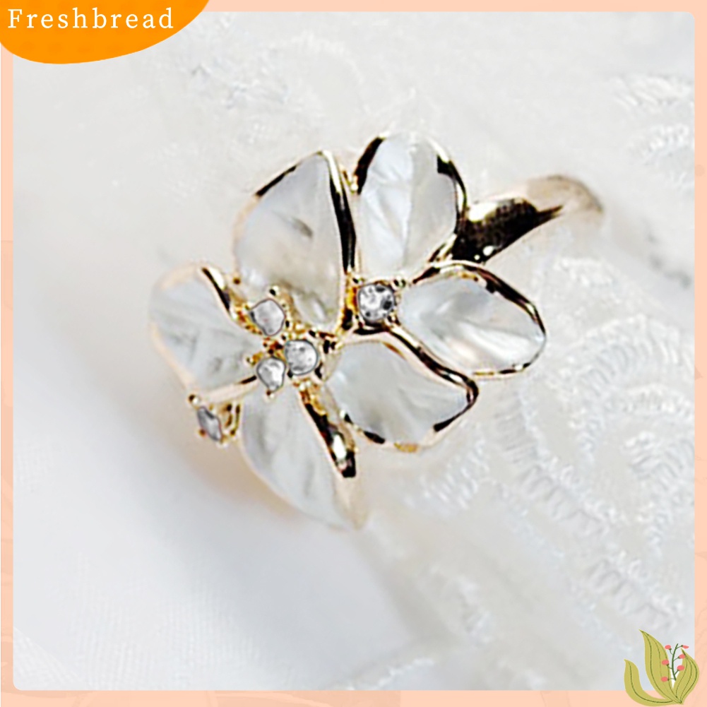 ? Fresh ? Perhiasan Cincin Alloy Wanita Motif Bunga untuk Pesta / Pernikahan / Hadiah