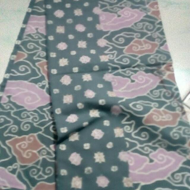 batik cirebon mega mendung