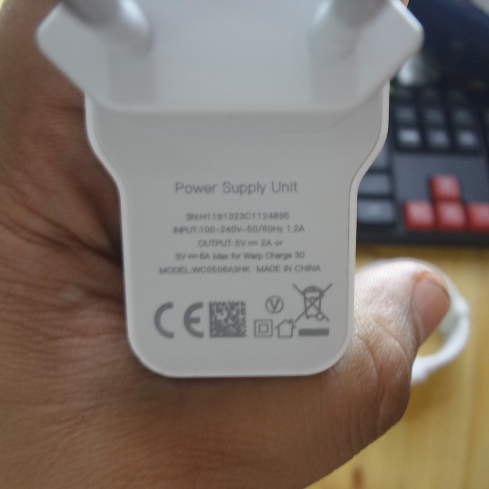 CHARGER REALME SUPER VOOC ADAPTER 30 WATT TYPE C USB / 20 WATT MICRO USB