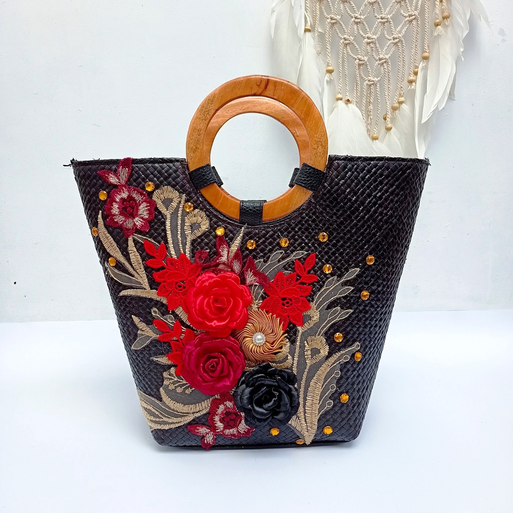 Putra Sukapura Handycraft Tas Jinjing Anyaman Brokat Cantik Wanita GG Kayu