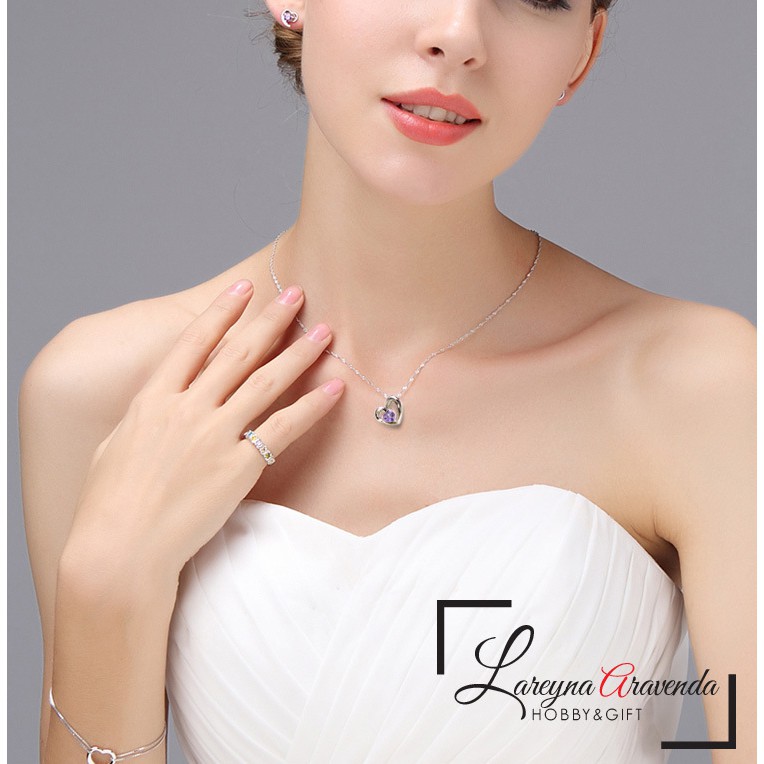 Kalung Titanium Liontin Wanita Model Love Kristal Crystal KL037