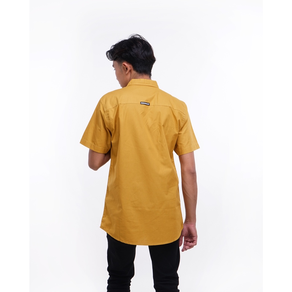 KEMEJA PRIA FRIDAY KILLER | TRUSS OCHRE
