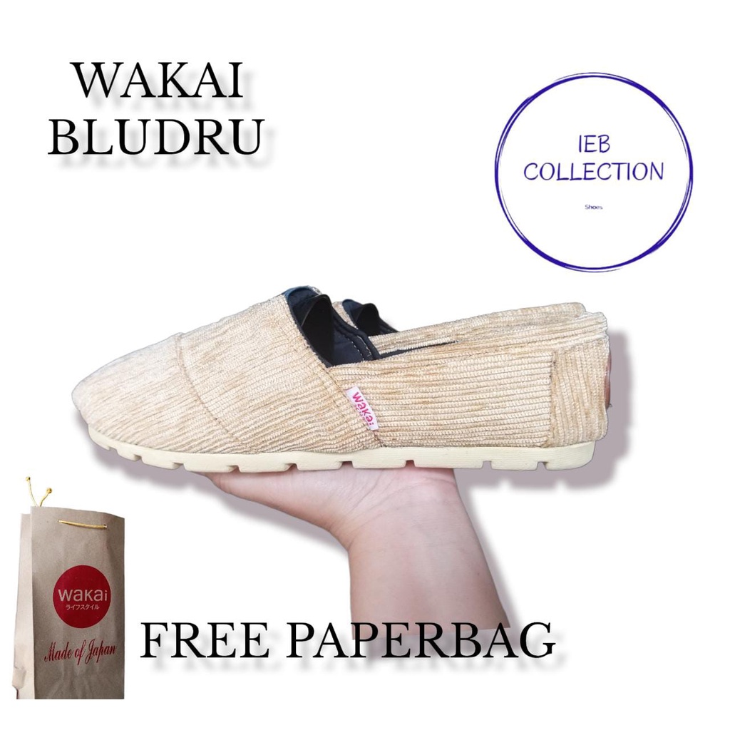 sepatu wakai slip on bludru unisex size 36-43