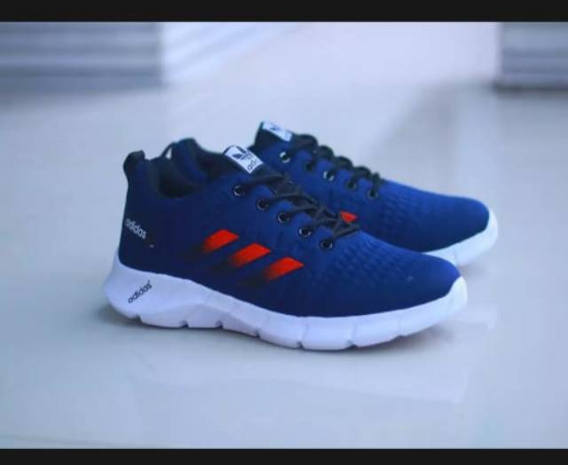 Sepatu adidas sembur/sepatu olahraga cowok/sepatu lari cowok