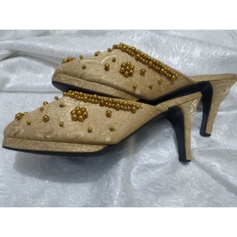 selop pengantin wanita sepatu pengantin