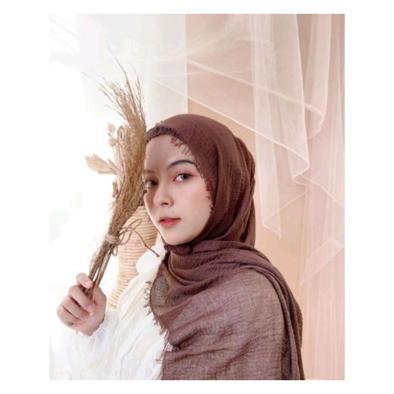 Hijab Pashmina Crinkle Cotton Shawl VARISHA jilbab kusut lavanya