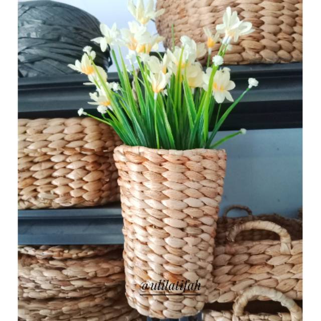 Pot gantung tempel dinding / hiasan dinding / pot dinding encenggondok / dekorasi hiasan tembok / po