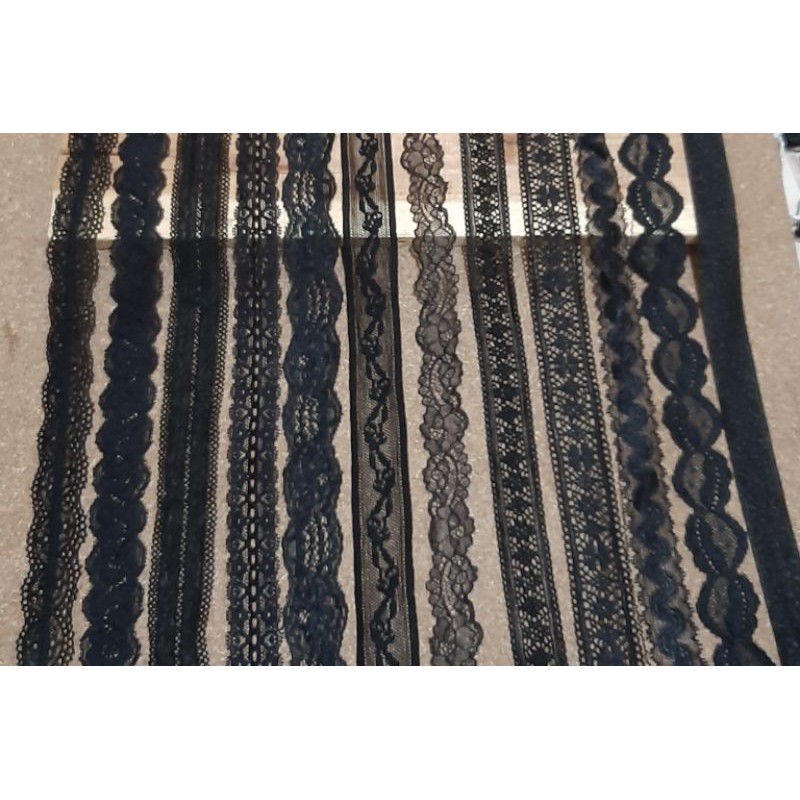 Renda Streetch hitam 2.5 cm sd 3.5cm  perrol panjang 15yard/13.5meter