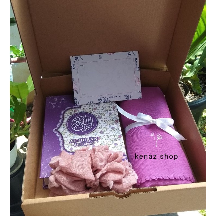 

Hampers Al Qur'an Hijab Kado Ulang Tahun Wisuda Birthday Bingkisan Hari Raya