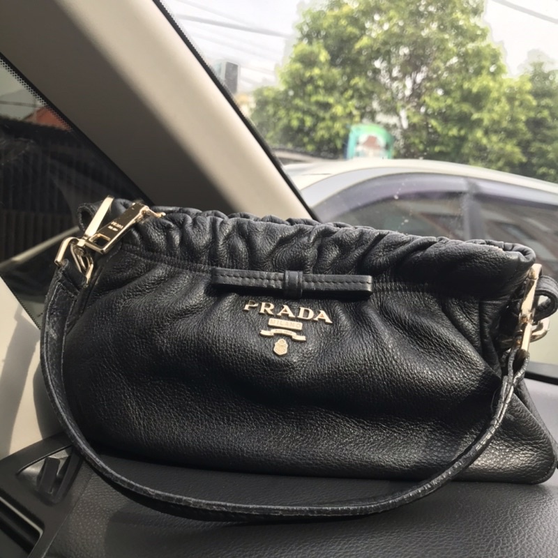 Tas ketek kulit prada / mini shoulder