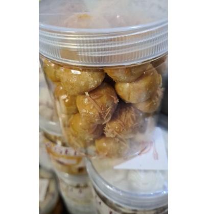 

Elegant--(Beli 1 Toples Nastar Gratis 1 Kemasan Pouch Kue Semprit/Sagu) Kue Nastar Keju Biba Snacks Toples Ukuran 600 ML