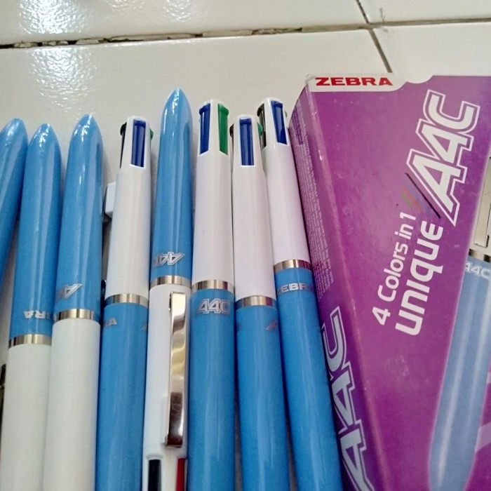 

Eklusif Pulpen Ballpoint Zebra Aac 4 Warna Per Pcs Murah