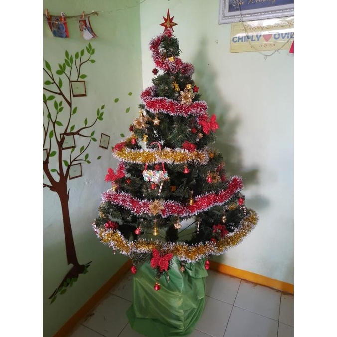 

Hiasan Mix Kotak Pita Isi 22 -Bola Natal-Dekorasi Pohon Natal