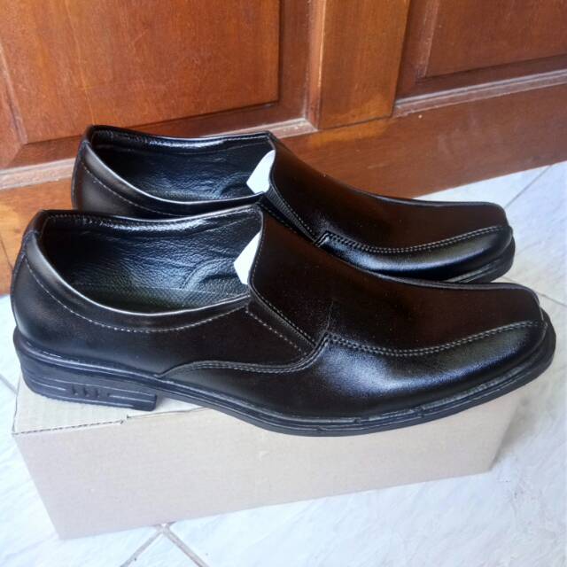 Sepatu pantofel fantovel dinas sekolah nyaman dipakai