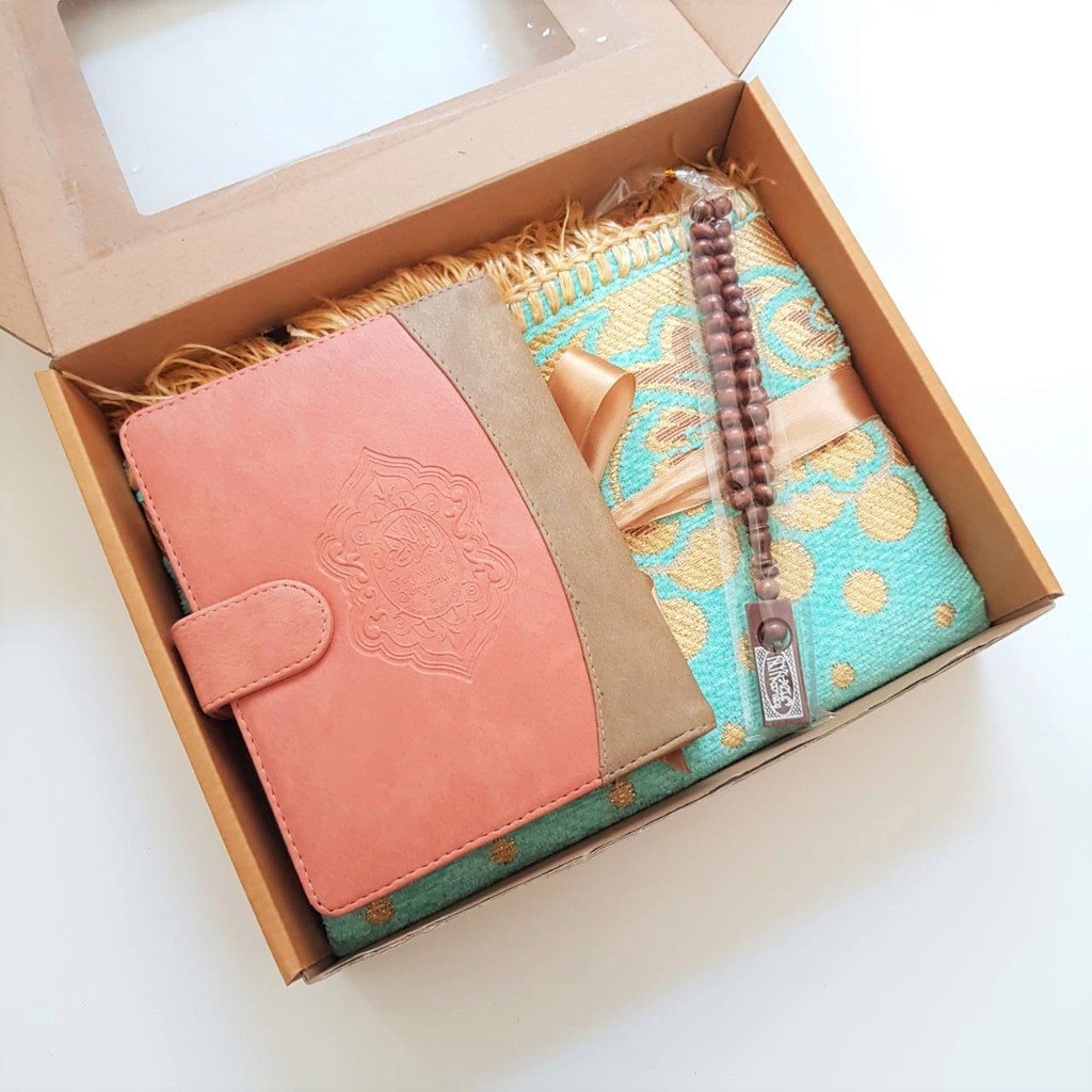 [BARQT] PAKET KADO AL-QUR'AN + SAJADAH TURKEY + FREE TASBIH KAYU HADIAH GURU ISLAMI PERNIKAHAN