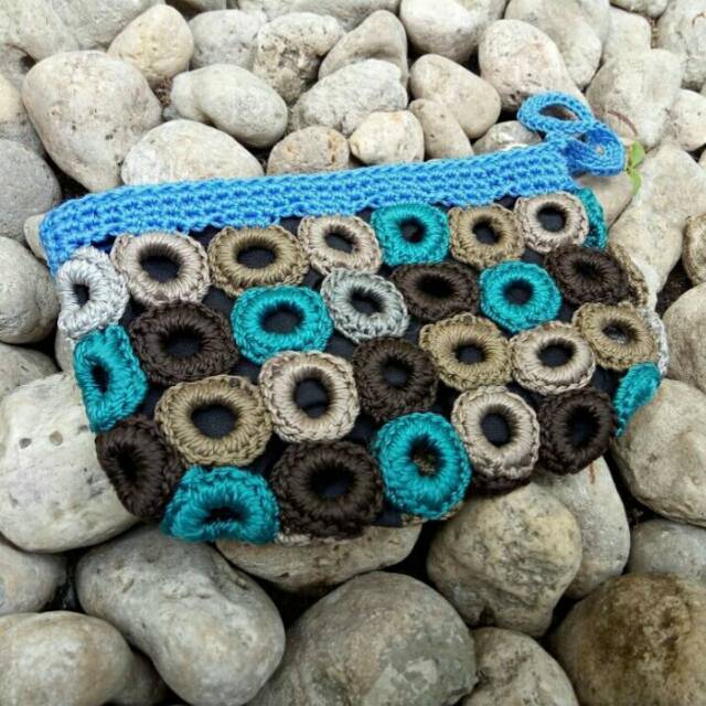 Dompet HP Rajut Bunga Handmade