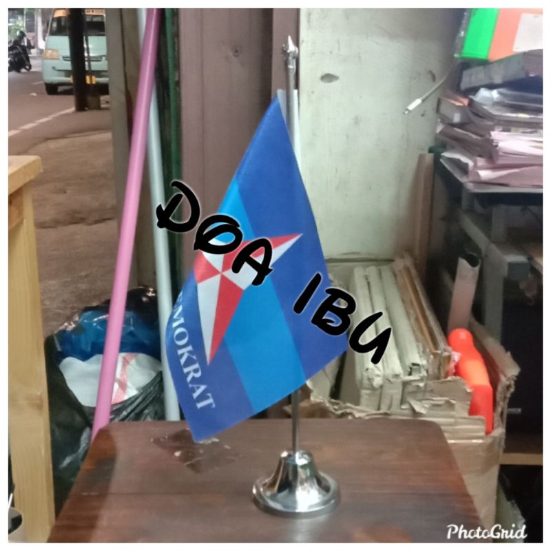 

best seller tiang stenlis meja+bendera meja partai DEMOKRAT