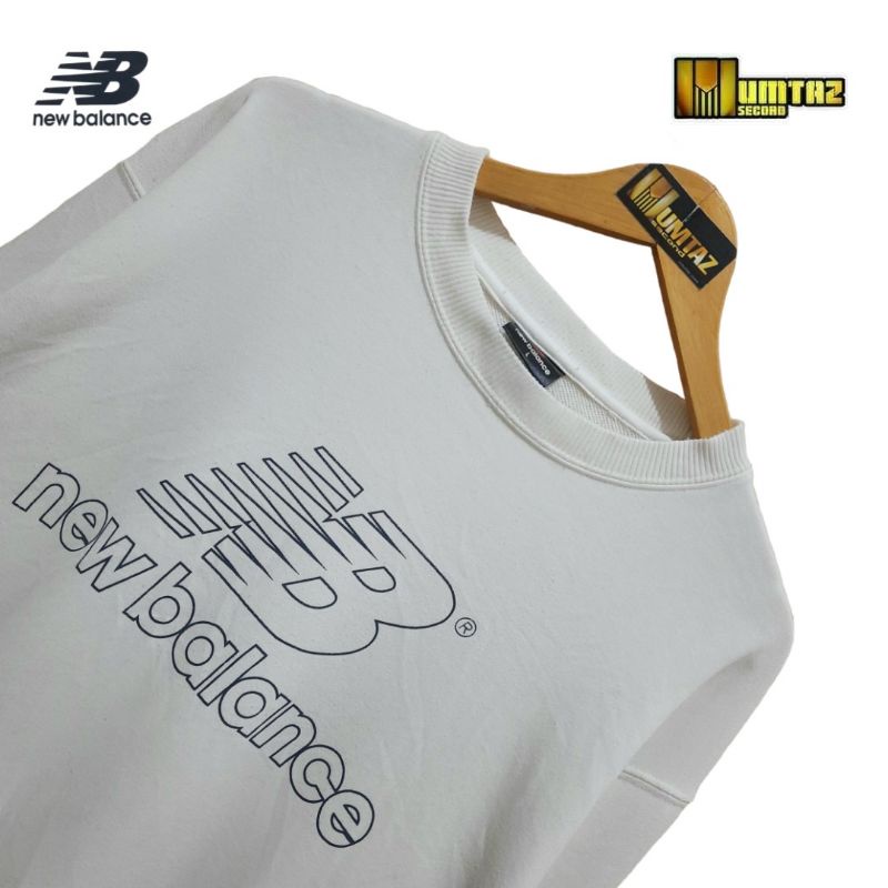 SWEATER/CREWNECK NEW BALANCE PUTIH