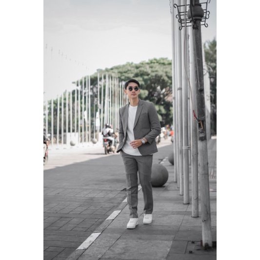 Mubeng - Elegant Jas Slimfit Light Grey (Free Cover Jas)