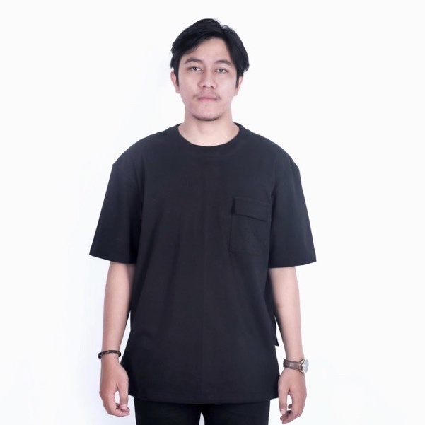 T-shirt Oversize Hitam
