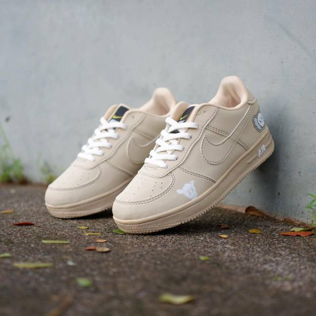 PROMO NIKE AIRFORCE1 X KAWS SEPATU WANITA