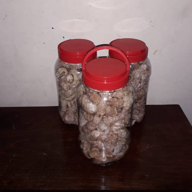 

Krupuk kulit babi gurih