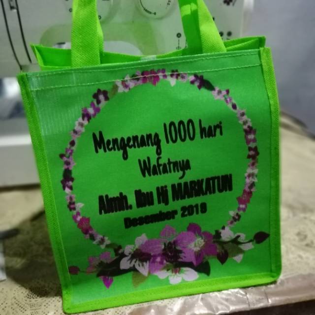 Tas selamatan orang meninggal (tahlil)