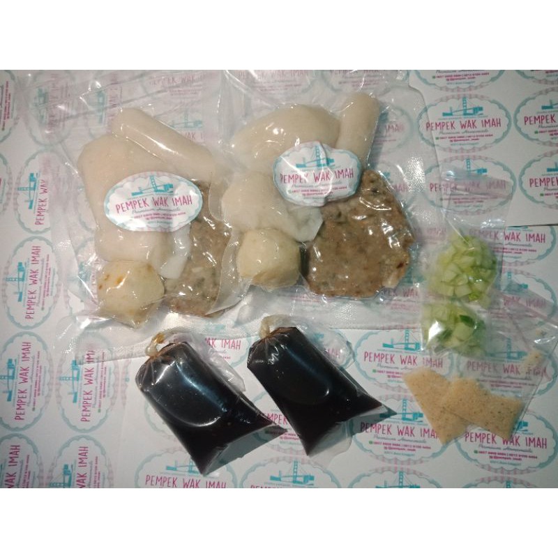 

PEMPEK PALEMBANG / PEMPEK PAKET II ISI 5PCS / PEMPEK IKAN TENGGIRI ASLI PALEMBANG / PEMPEK PALEMBANG ASLI / FISH CAKE / MPEK2 PALEMBANG PAKET MURAH