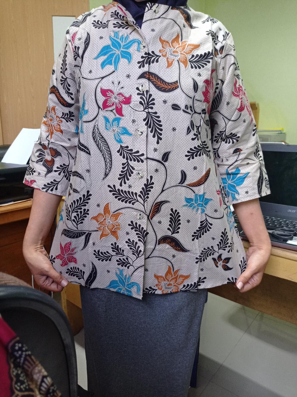 Atasan Batik Dolby Dolbi Dobby Doby Tenun Sutra Tulis Halus Katun Atbm Baron ,sarombit Atasan