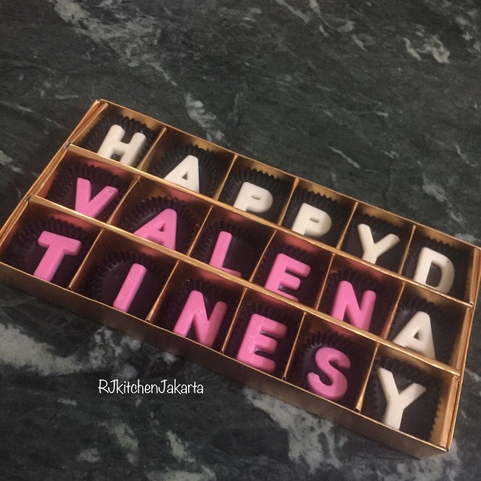 

Coklat Valentine (Isi 18 huruf) bisa request huruf dan warna
