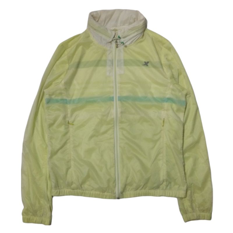 Jaket Thrift Olahraga Wanita Running Sepeda Brand XTEP