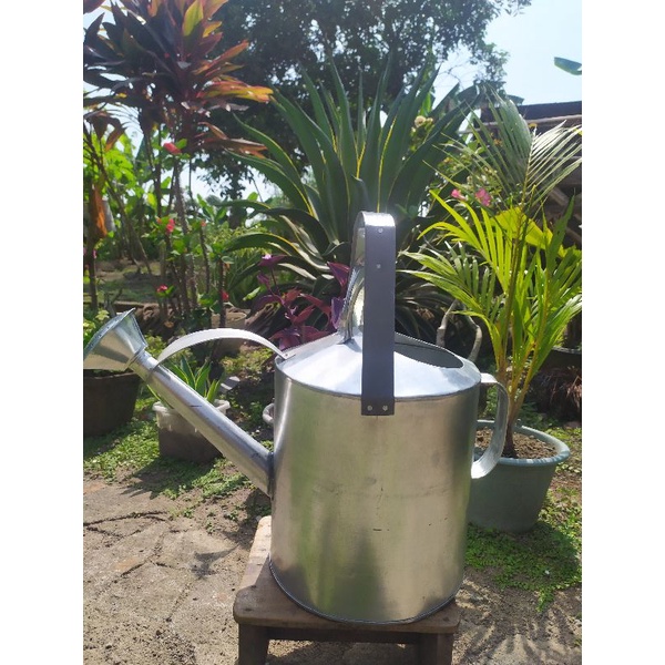Gembor Air / Alat penyiram air / Ember siram tanaman / Gembor air 5 liter  / Teko siram / Teko tanam