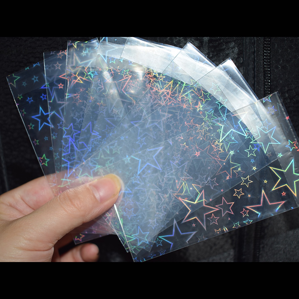 50pcs Transparan Laser Card Sleeves Flashing Card Film Seal Hologram Pelindung Untuk Kpop idol Photocard Game Card Bags