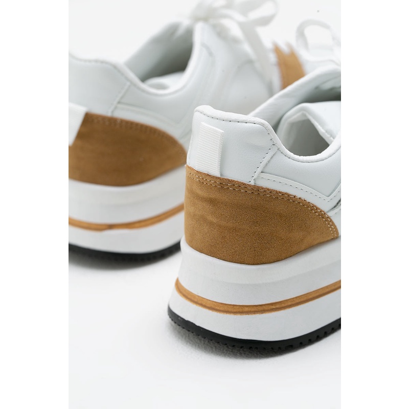 Berrybenka - Sepatu Sneakers Wanita Sully Sneakers Street-8