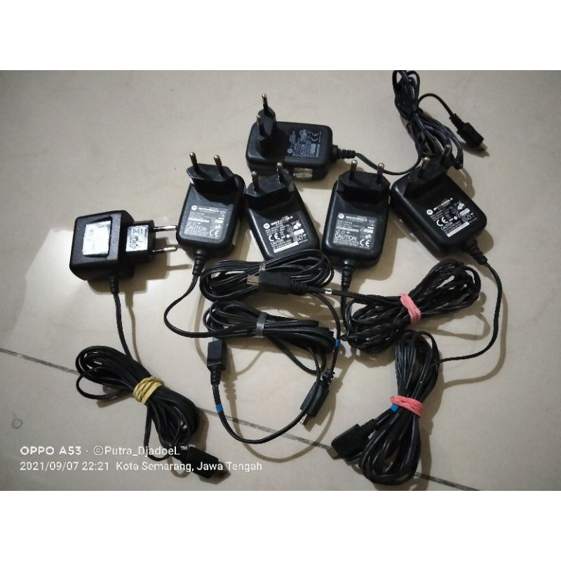 Charger Cas Motorola Rokr V3 i x Not Nokia E90 N90 N91 N92 N93 E70 9500 9300 i 8800 8600 Sony Ericss