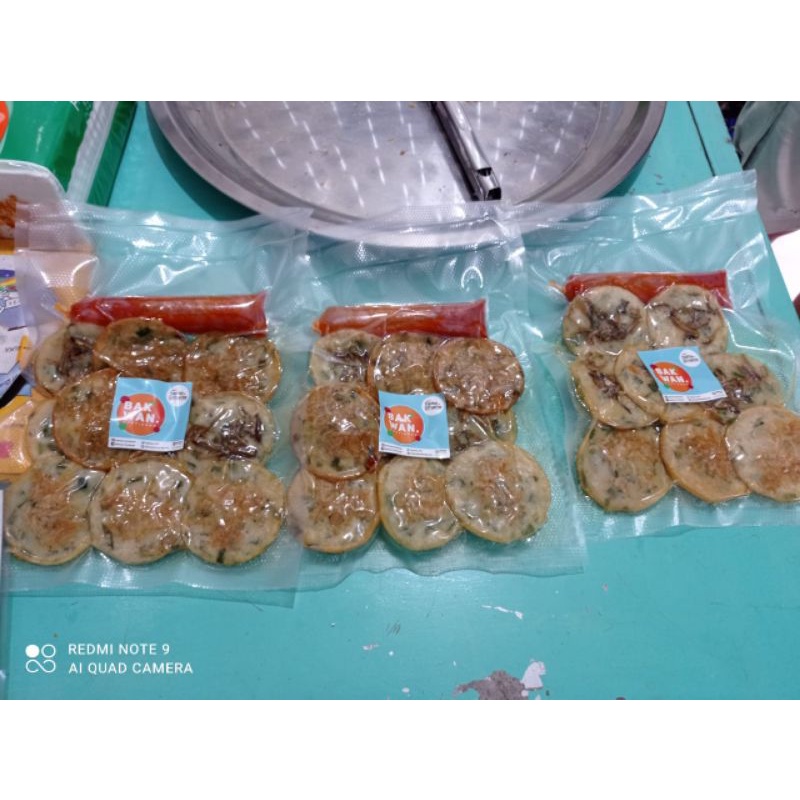 Bakwan Pontianak Frozen topping rebon (10 pcs)