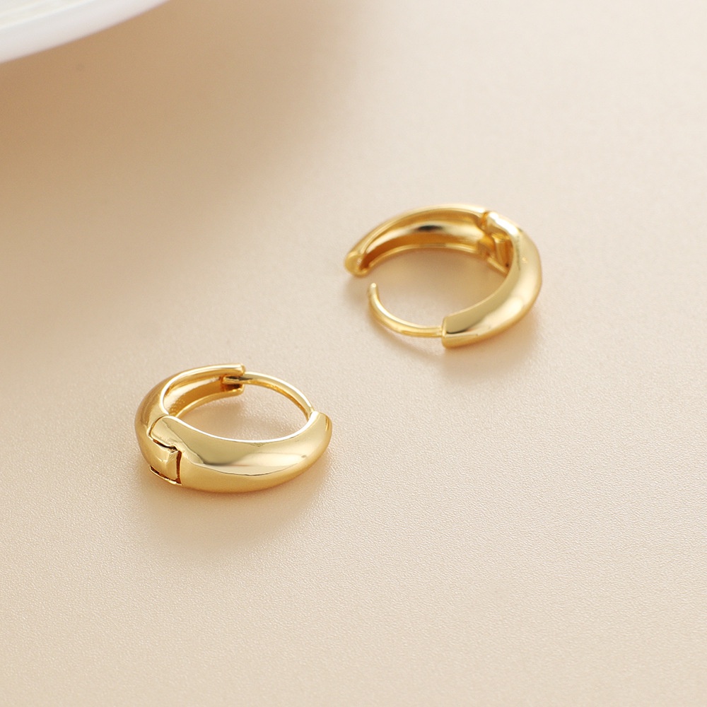 Anting Tindik Telinga Bentuk Bulat Geometris Warna Emas Untuk Pria Dan Wanita