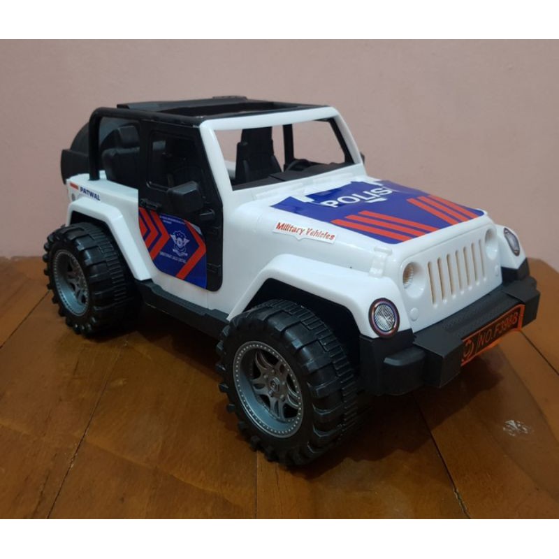 mainan mobil Jeep polisi ada suara dan lampu-mainan mobil polisi