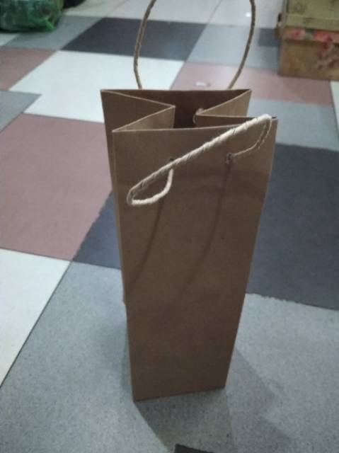 

Paper bag botol polos terlaris dan murah isi 12 pcs