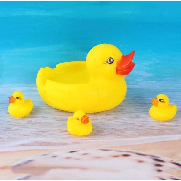 MAINAN MANDI BAYI Mainan Bebek Karet Berbunyi Untuk Anak Mandi induk anak bebek Mainan Edukasi Anak Lucu Bebek Karet Rubber Duck Dipencet Bunyi Mainan Bebek Karet Berbunyi Untuk Anak Mandi induk anak bebek mainan mandi anak