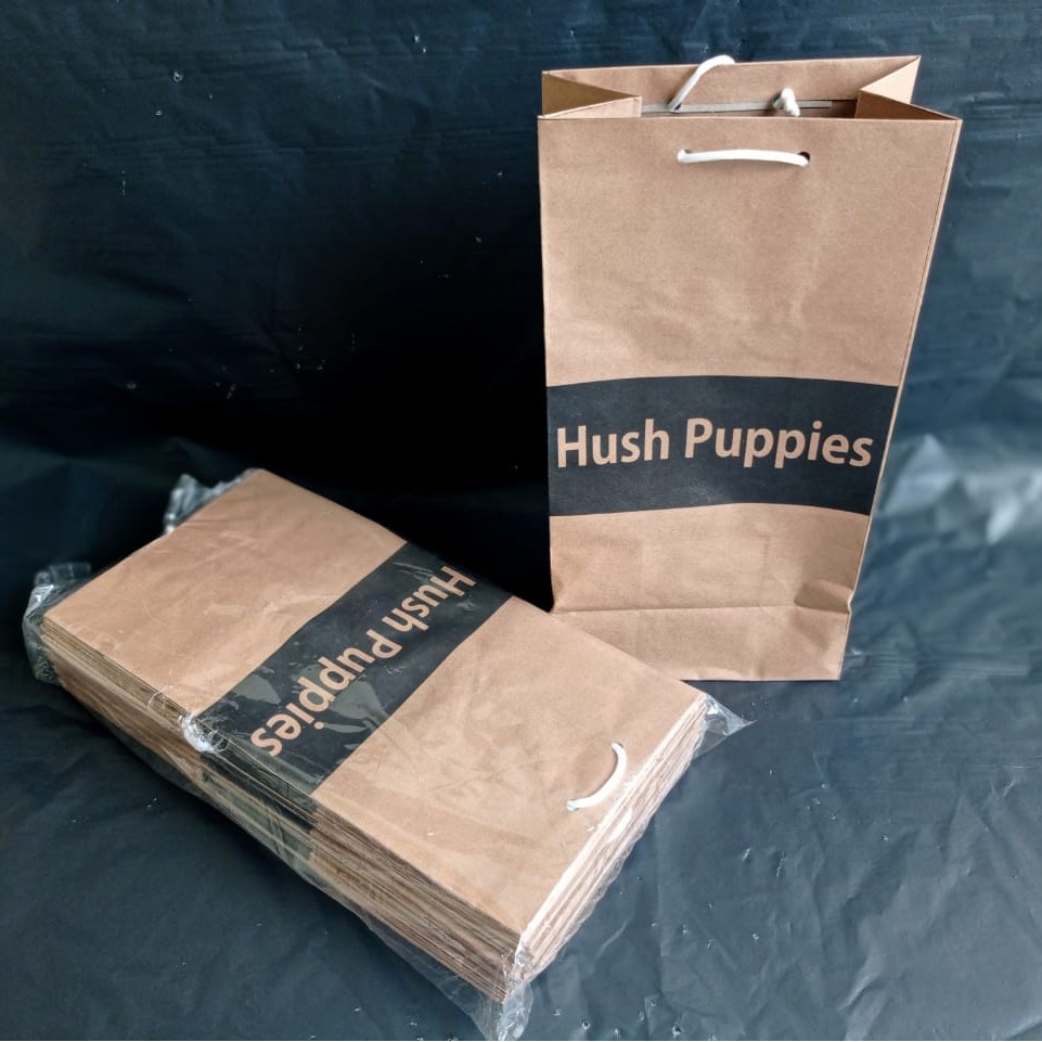 Paper bag hush puppies cocok untuk sandal tas kertas ukuran 16,5 x 31 cm