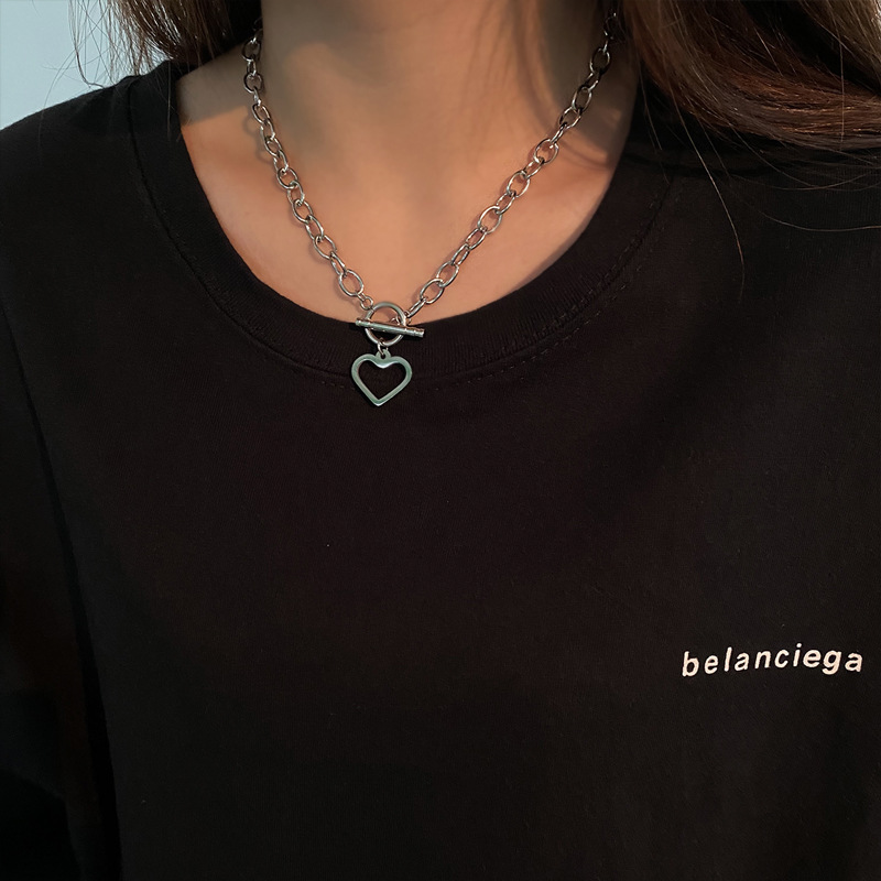 Korea Ins Love Pendant Thick Chain Necklace for Women Hollow Clavicle Chain Fashion Jewelry