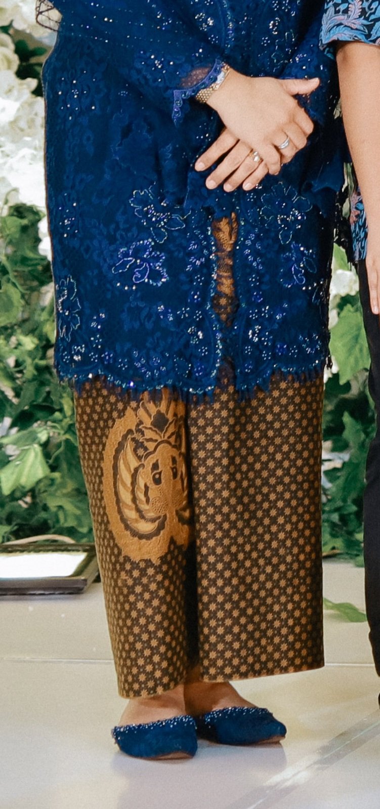 Batik Sogan Klasik / Jarik Sogan Klasik / Jarik Solo Motif Truntum Garuda