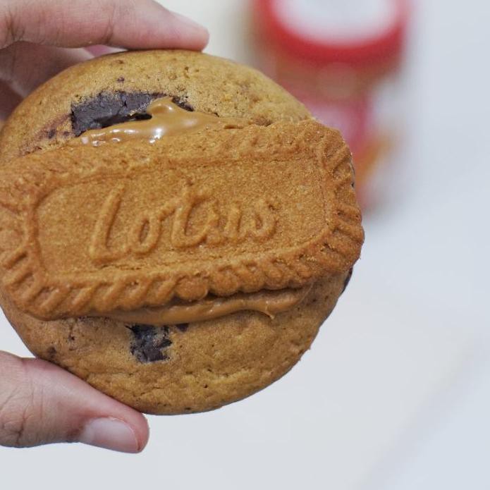 

PROMO HARI INI!!! Lotus Biscoff Cookies / soft cookies / lotus soft baked cookies [6V1]