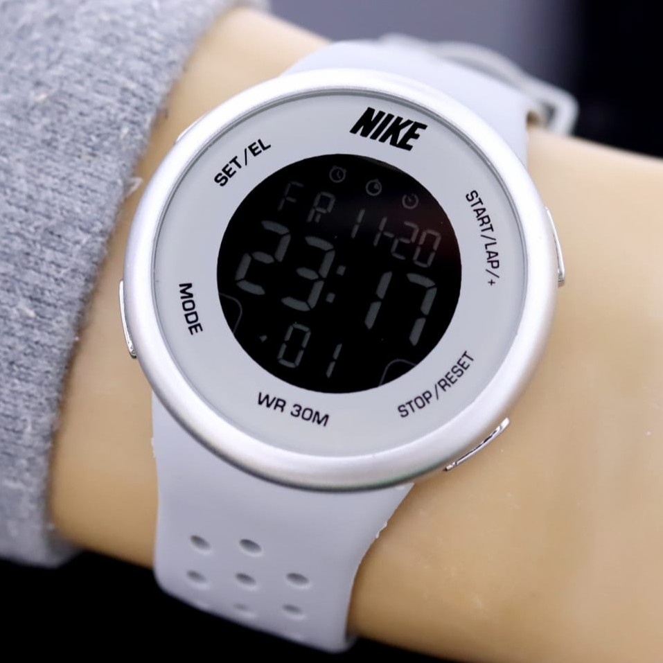 JAM TANGAN PRIA NIKE RUBBER BULAT DIGITAL DIAMETER 4,5 CM (ADA 7 WARNA)