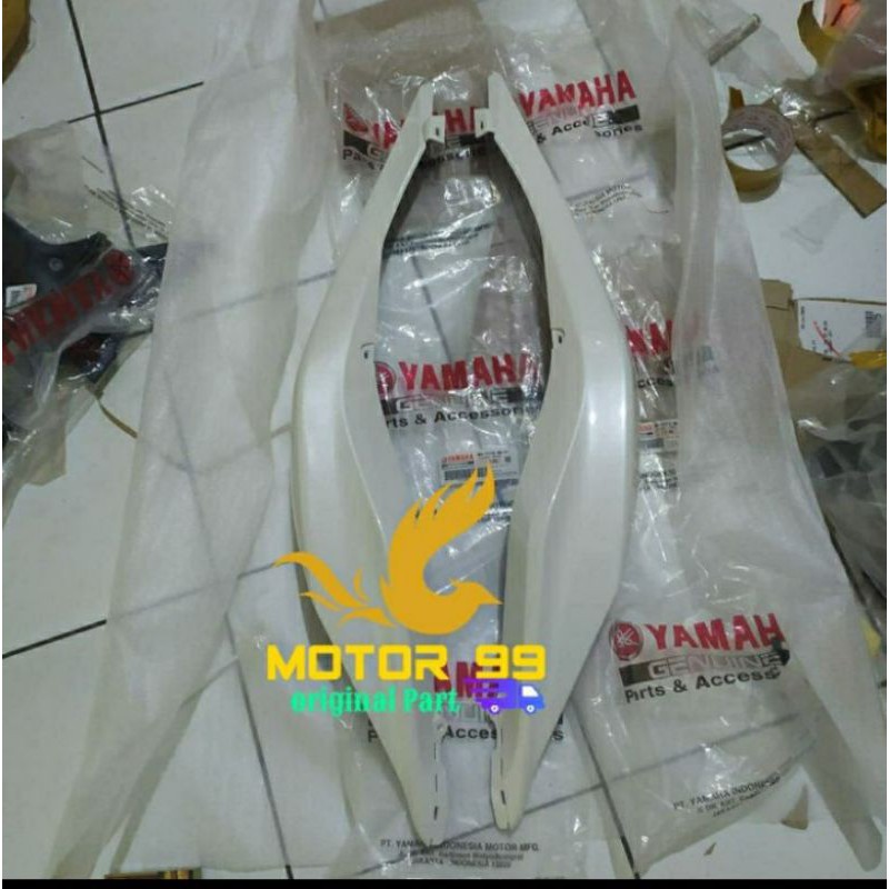 body belakang Aerox 155 putih sepasang ori ygp