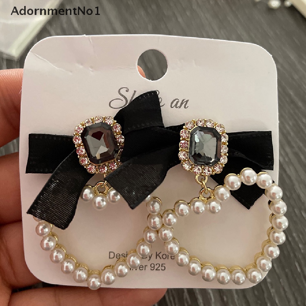 (AdornmentNo1) Anting Tusuk Gantung Bentuk Pita Hitam Aksen Kristal + Mutiara Imitasi Untuk Wanita