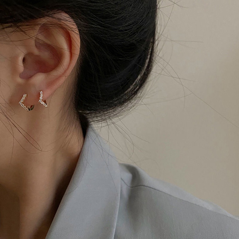 Anting Bulat Mini Lapis Emas 14K Dengan Batu Zircon Kubik Untuk Wanita