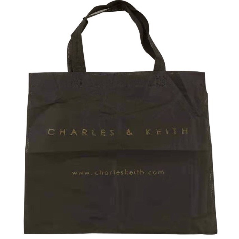 Charles and Keith dusbag