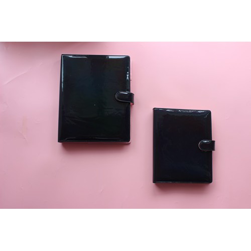 

Binder Hologram Hitam 20ring/A5 & 26ring/B5 by binderpinkshop